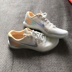 Women’s Nike Metcon 4 Rise